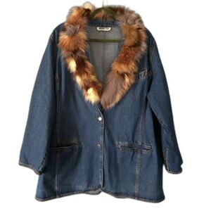 Adriana Sport women's 2 button jean jacket with fur collar 2 front pockets 1x